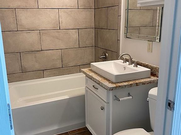 4th image of 305 Woodruff St #305