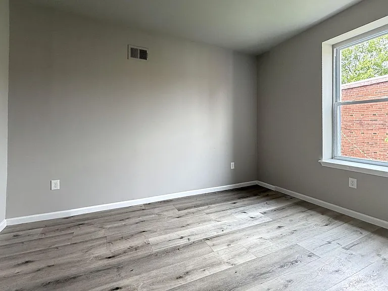 5635 Kingsessing Ave — Photo 5