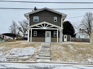 128 N Main St, Patch Grove, WI 53817