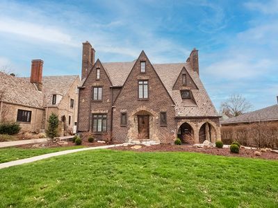 1035 Washington Rd, Pittsburgh, PA, 15228