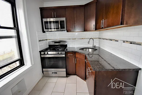 Rented by Ideal Properties Group | media 7