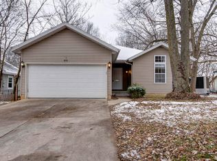 810 W Locust St, Springfield, MO 65803