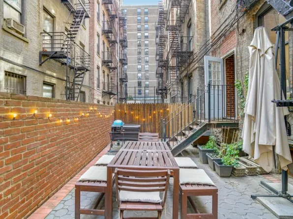 204 W 88th St APT 1R, New York, NY 10024