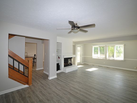 5th image of 8431 Shoreway Dr