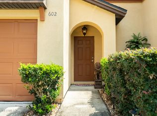 602 Briar Way Ln, Saint Johns, FL 32259