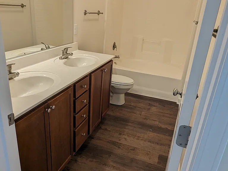 The Reserve at Belvedere — Photo 10