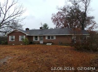 590 Archer Rd, Spartanburg, SC 29303