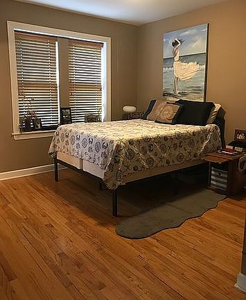 3rd image of 5158 N Avers Ave APT 2E