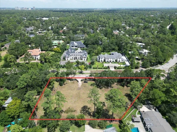 11439 Memorial Dr, Houston, TX 77024