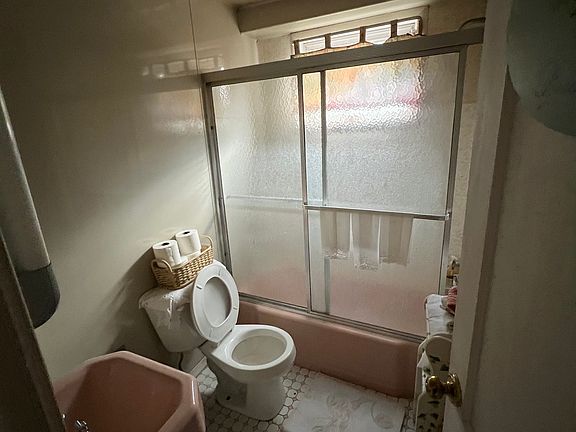 4th image of 542 Mitchell Hollow Rd