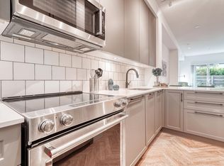 9735 University Cres #13, Burnaby, BC V5A 0C8