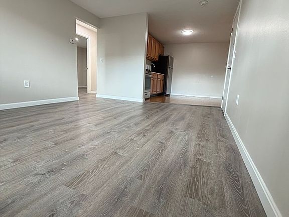 4th image of 50 Hildreth St #23