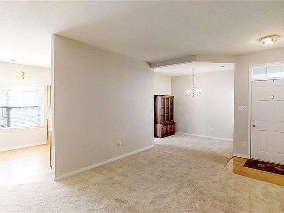 5th image of 4177 English Holly Cir