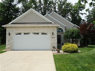 9618 Scottsdale Dr, Broadview Heights, OH 44147