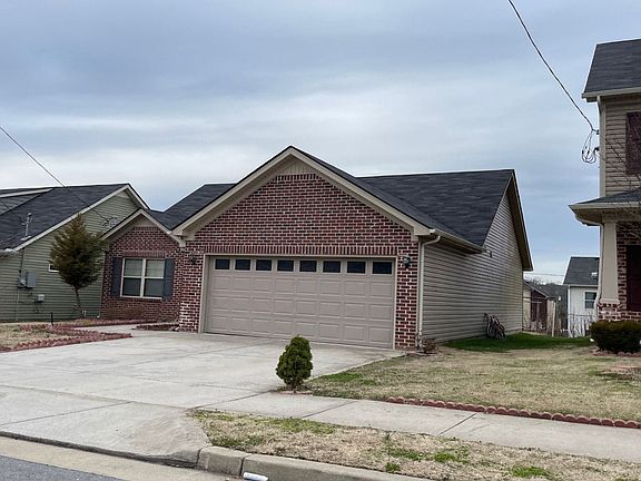 2nd image of 1309 Bombadil Ln