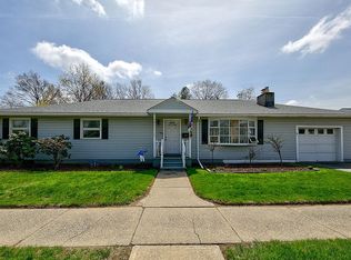 42 W Circular St, Saratoga Springs, NY 12866