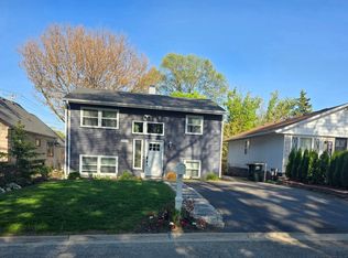 1407 N Oak Ave, Round Lake Beach, IL 60073