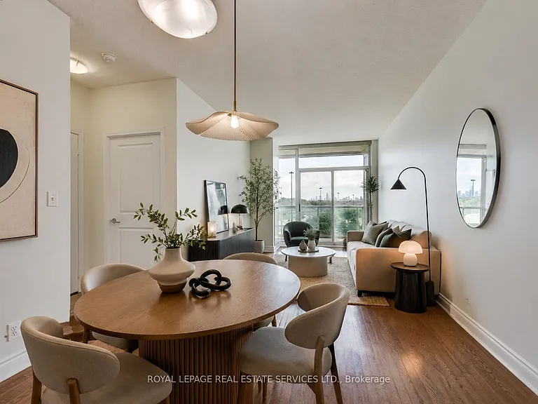 1900 Lake Shore Blvd W #701 — Photo 2
