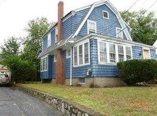 8 Welfare Ave, Cranston, RI 02910