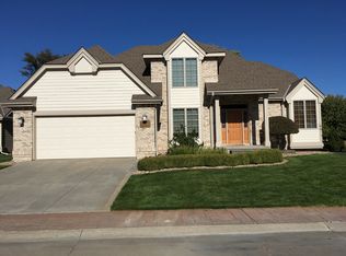 4900 Madden Ct, Hastings, NE 68901