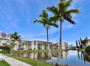 2851 Leonard Dr APT J507, Aventura, FL 33160