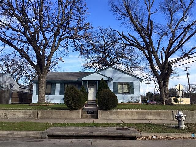 1st image of 522 Charles Dr