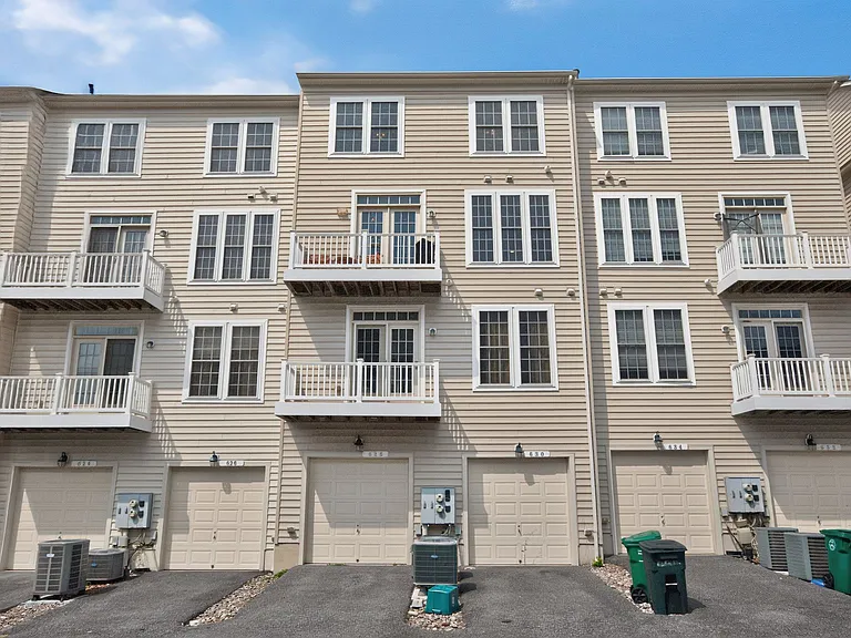 630 Pelican Ave #1 — Photo 30