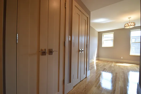 Rented by Urban Realty NYC | media 20