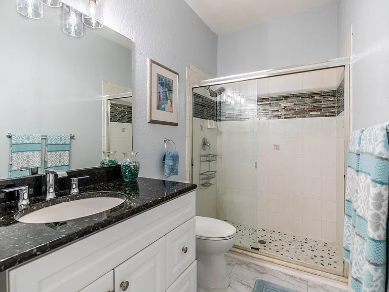 1901 Westminster Cir #6 — Photo 10