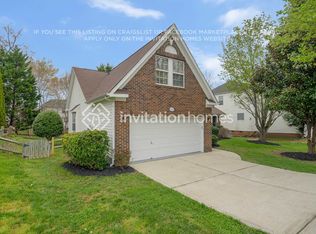 7329 Claiborne Woods Rd, Charlotte, NC 28216