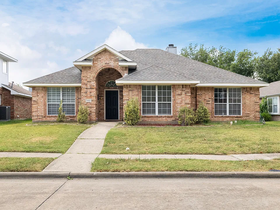 3412 Apple Blossom Ln