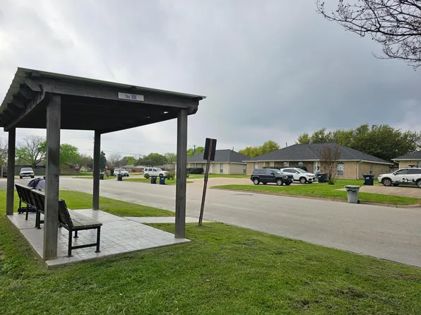 1602 Medina Dr, College Station, TX 77840