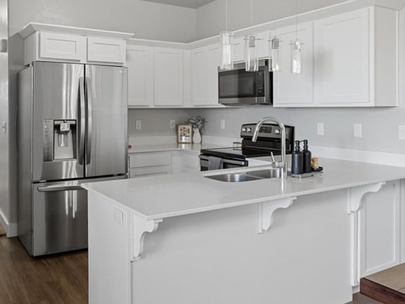 5th image of 1816 W Eaglewood Dr Unit 301