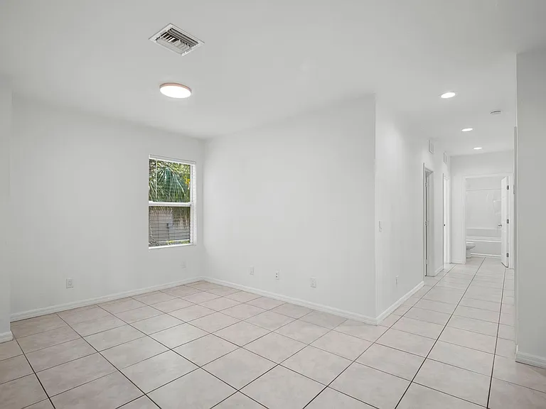 3309 Armstrong Ct — Photo 9