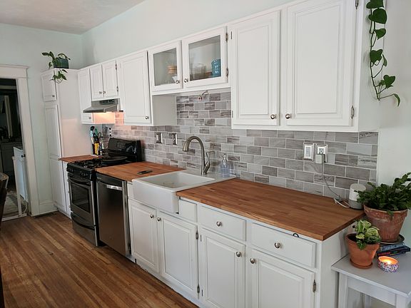 4th image of 4140 Genessee St