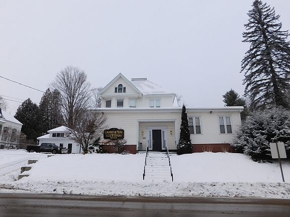 3rd image of 61 Main Street