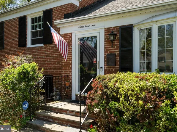 6110 Dorchester St, Springfield, VA 22150