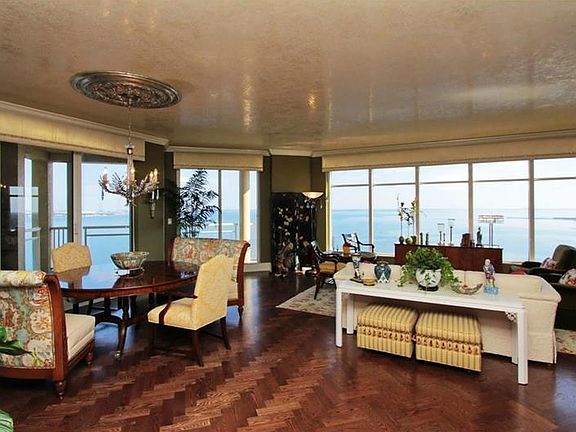 3rd image of 4201 Bayshore Blvd Unit 1701