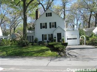 182 Ryder Rd, Manhasset, NY 11030