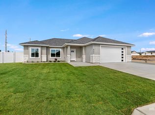 800 Bird Farm Dr, Jerome, ID 83338