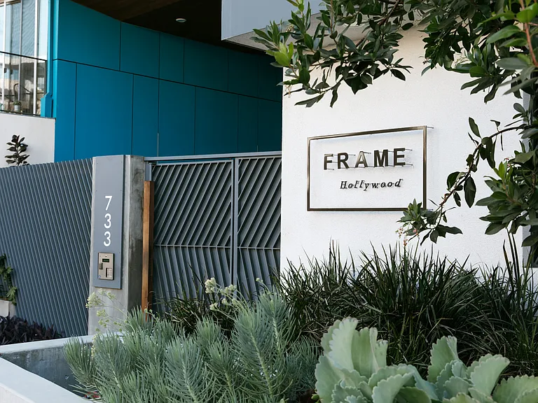 Frame Melrose — Photo 68