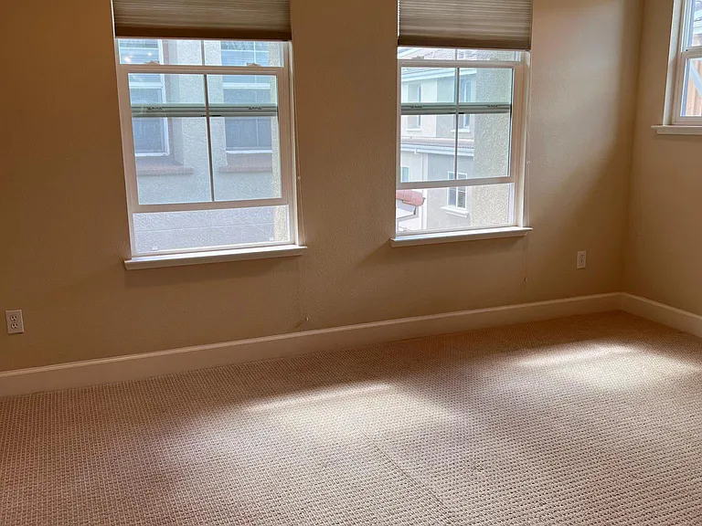 216 Hockney Ave — Photo 11