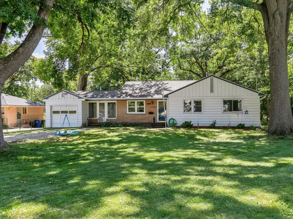 2736 Payne Rd, Des Moines, IA 50310