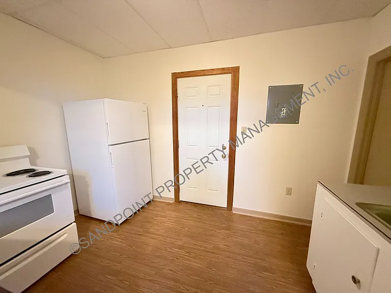 7215 Main St #3 — Photo 5