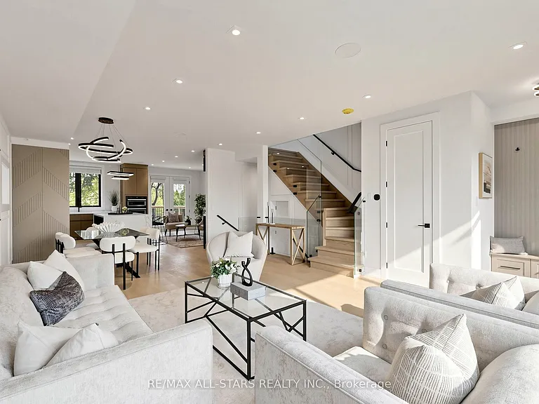 127 Banff Rd — Photo 9