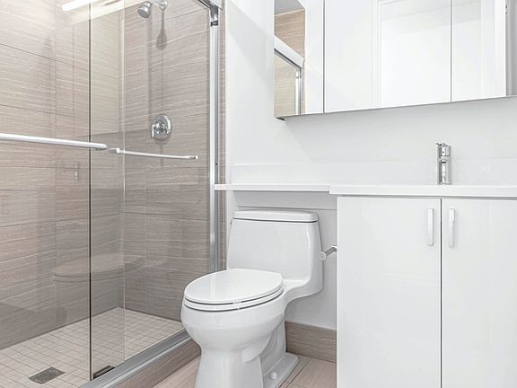 5th image of 245 E 58th St APT 23E