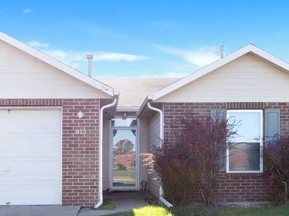 813 Walters Dr, Manhattan, KS 66502