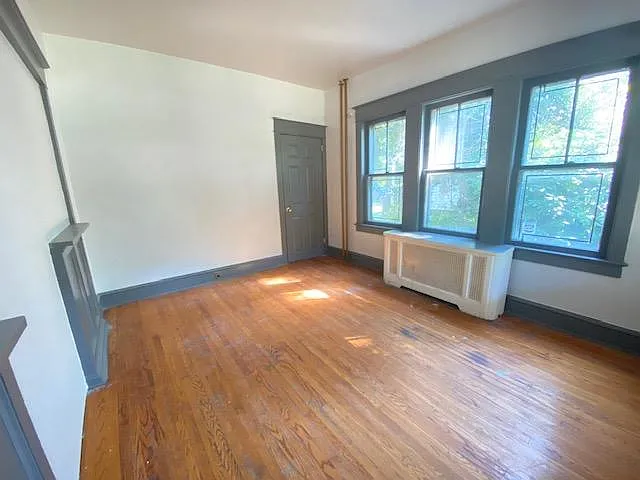 227 E High St — Photo 27