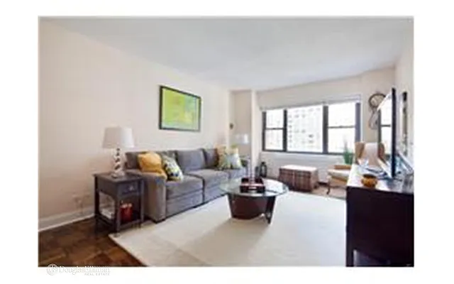 Rented by Douglas Elliman | media 4