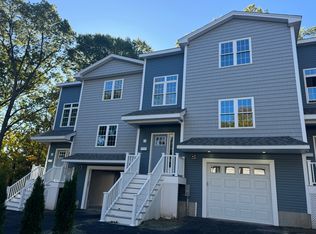 8 Elton St #1, Worcester, MA 01604